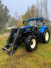 New Holland T7 185 med komplett frontlaster og fronthydraulikk hjul traktor